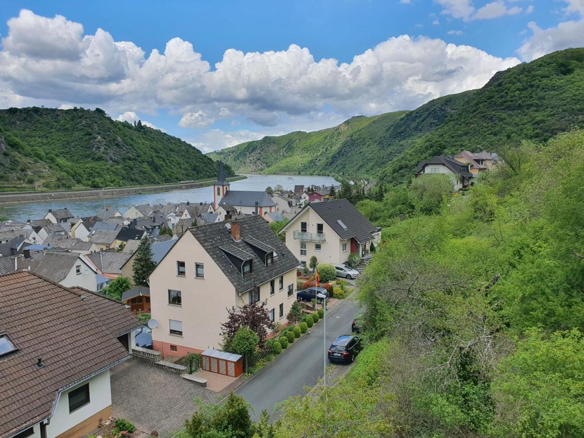 Ferienwohnung zum Rheinblick Kestert Exterior foto